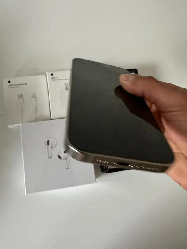 iPhone 16 Pro 256gb Airpods Package/Delivery - Photo 7