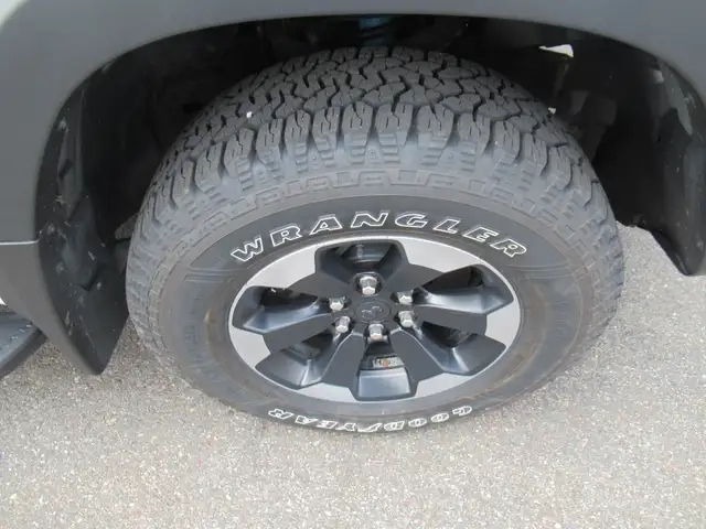 2020 Ram 1500 Rebel 4X4 HEMI | Panoramic Sunroof | LOADED | New - Photo 5