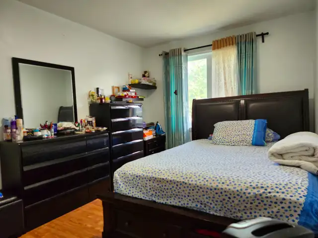 House for Rent (Main Floor) Kennedy Station - Photo 4