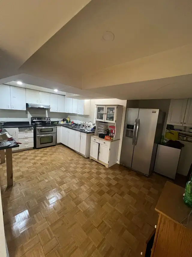 Room available for girls - Photo 5