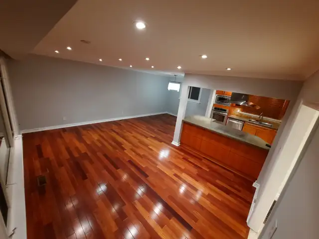 3 Bedroom House For Rent - Main Floor (Richmond Hill) - Photo 6