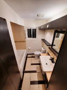 3 Bedroom House For Rent - Main Floor (Richmond Hill) - Photo 10
