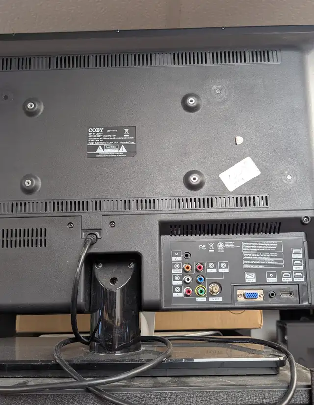 Télévision COBY 29 pouces LED HDTV 60 Hz 3 ports HDMI - testé - Photo 2
