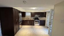 Bright 1-Bedroom Walkout in Prime Thornhill - Photo 2