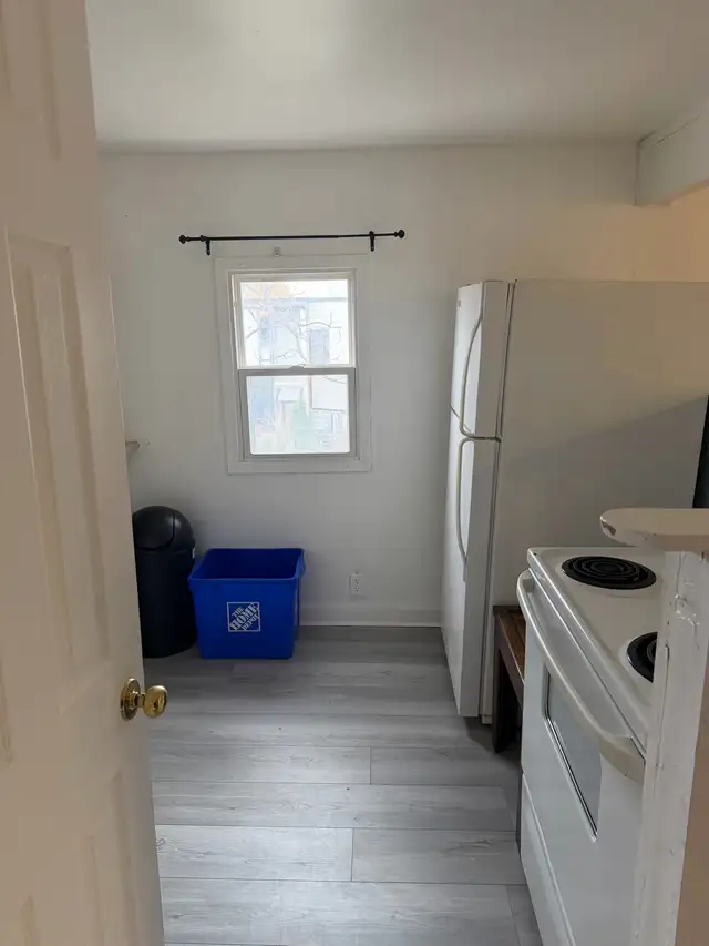 Studio Apartment - Photo 3