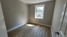 Three bedrooms house for rent in Brampton downtown - Photo 2