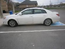2009  Toyota  Avalon XLS