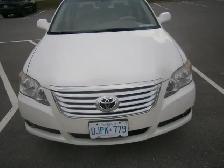 2009  Toyota  Avalon XLS - Photo 2