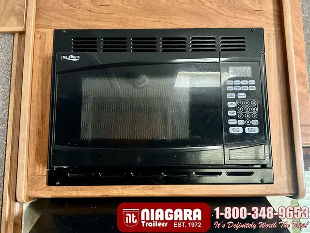 2011 KEYSTONE PASSPORT ULTRA LITE 280BH Travel Trailer - Photo 13