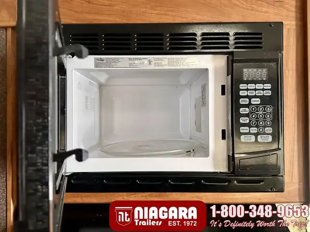 2011 KEYSTONE PASSPORT ULTRA LITE 280BH Travel Trailer - Photo 14