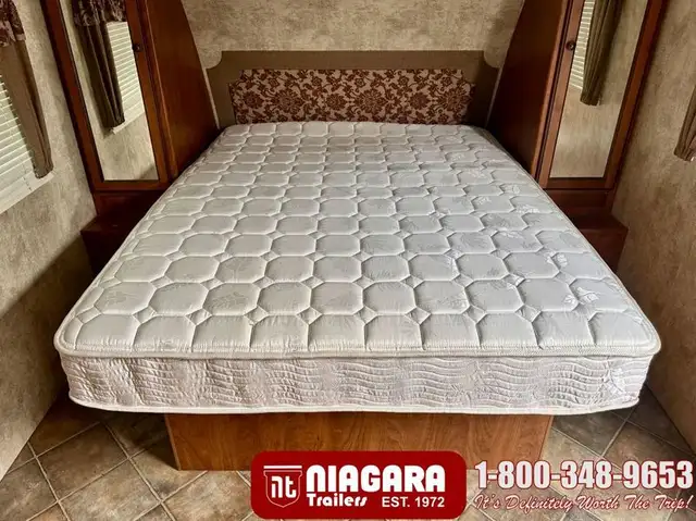 2011 KEYSTONE PASSPORT ULTRA LITE 280BH Travel Trailer - Photo 25