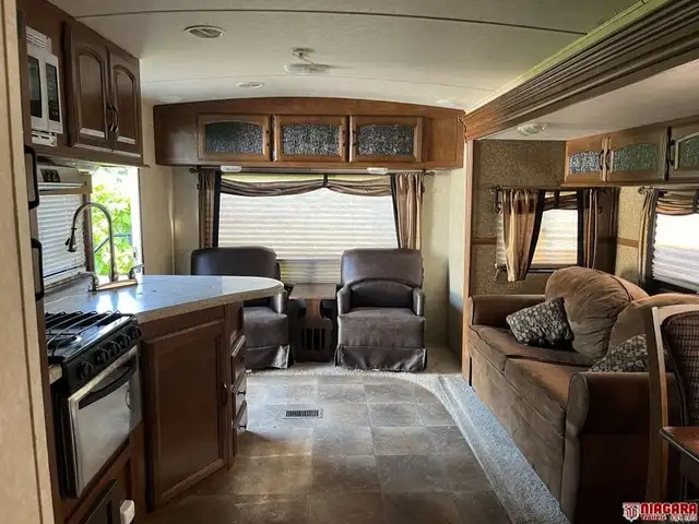 2014 FOREST RIVER SALEM HEMISPHERE 262RL Travel Trailer - Photo 6