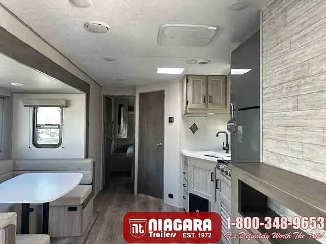 2026 COACHMEN CATALINA SUMMIT SERIES 8 281QBUNK Travel Trailer - Photo 8