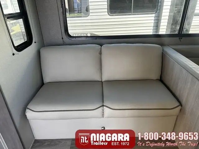 2026 COACHMEN CATALINA SUMMIT SERIES 8 281QBUNK Travel Trailer - Photo 10