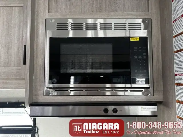 2026 COACHMEN CATALINA SUMMIT SERIES 8 281QBUNK Travel Trailer - Photo 16