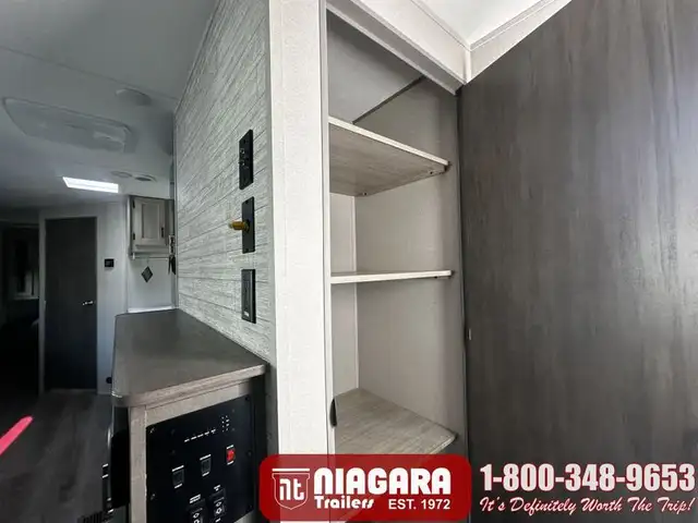 2026 COACHMEN CATALINA SUMMIT SERIES 8 281QBUNK Travel Trailer - Photo 28