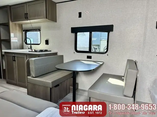 2025 STARCRAFT AR/ONE 231BH Travel Trailer - Photo 9