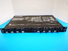 Mixer professionnel 4 cannaux