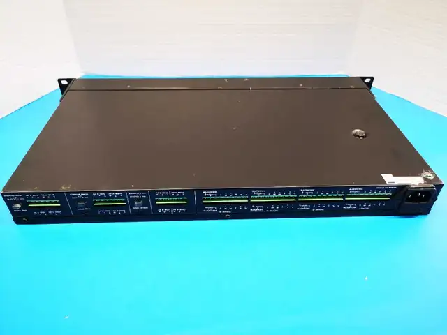 Mixer professionnel 4 cannaux - Photo 3