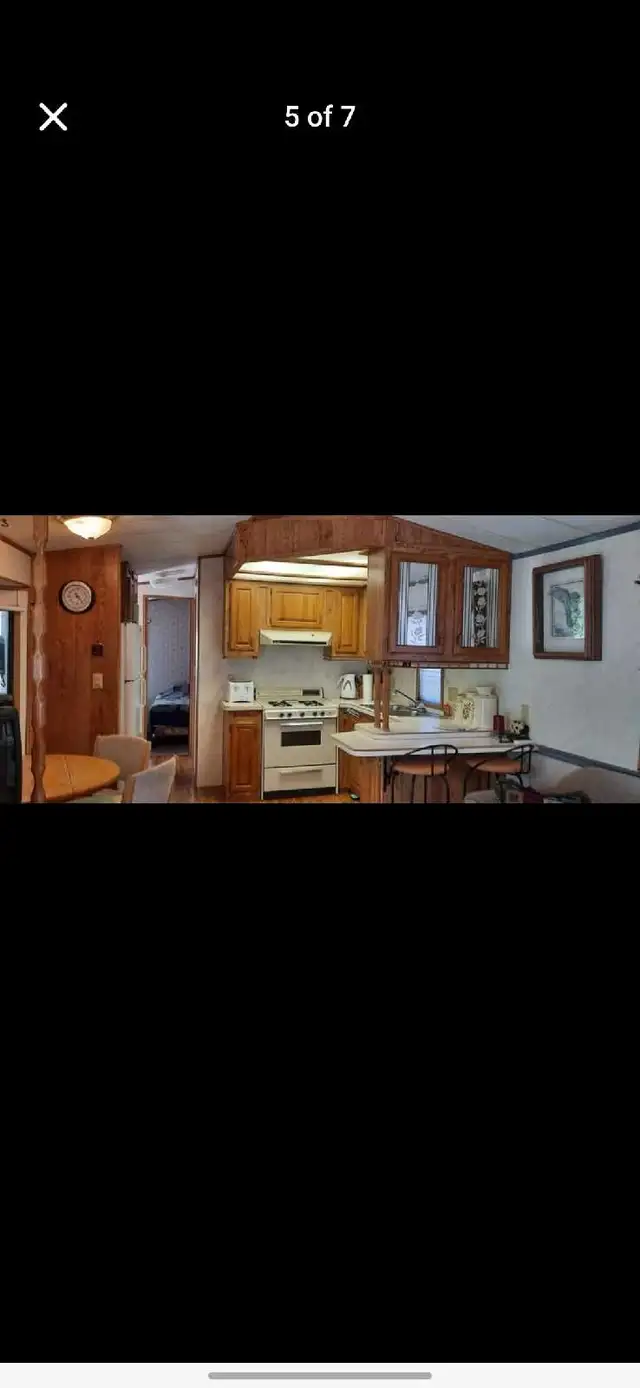 Muskoka trailer/cottage, water lot, 2 docks, shared beach, pool - Photo 5