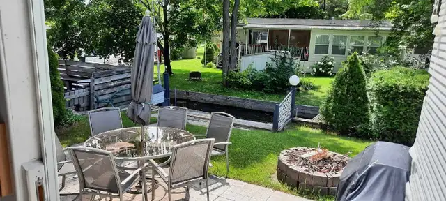Muskoka trailer/cottage, water lot, 2 docks, shared beach, pool - Photo 6