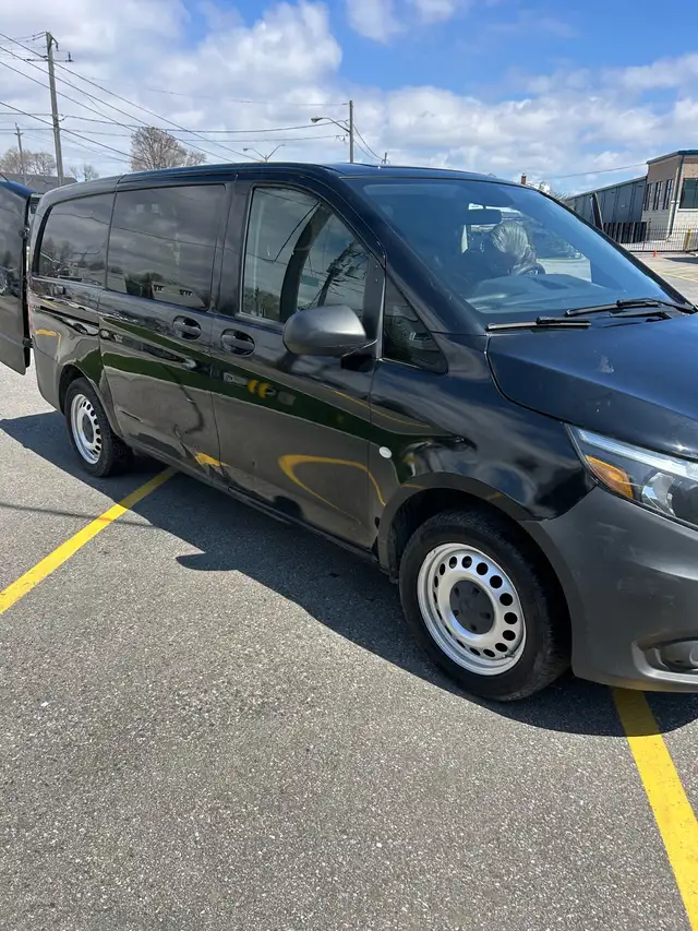 2018 Mercedes metris cargo van certified - Photo 2