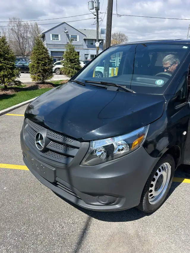 2018 Mercedes metris cargo van certified - Photo 3