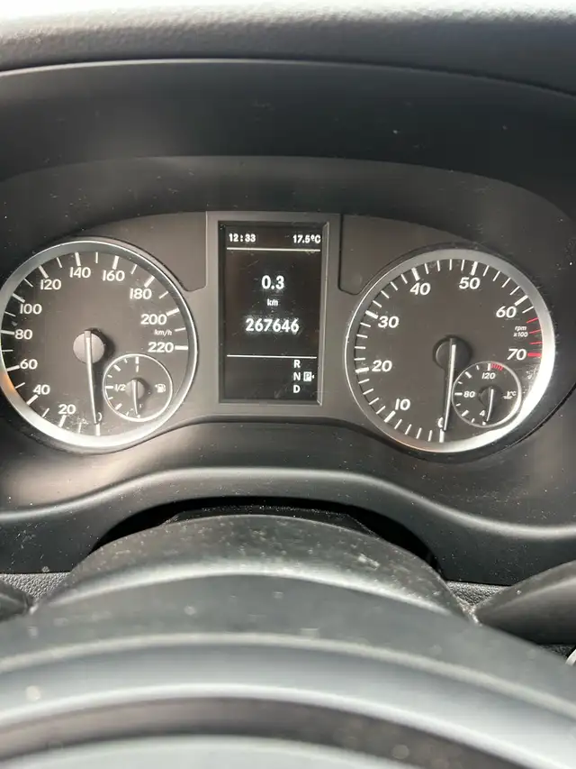 2018 Mercedes metris cargo van certified - Photo 6