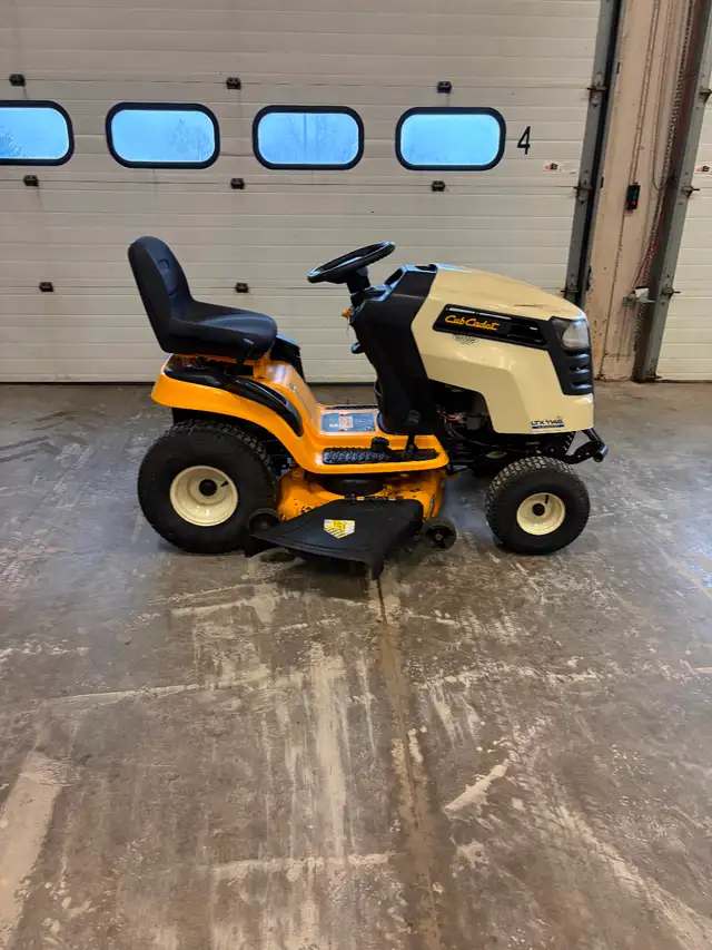 LTX 1146 Cub Cadet Lawn Tractor