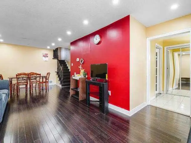 3 Bed/2W House for rent - Photo 10