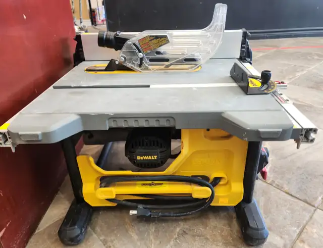Dewalt Corded Table Saw DWE7485 - Photo 3