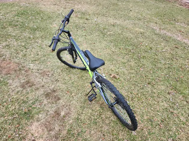 Boys Mountain Bike For Sale - Photo 4
