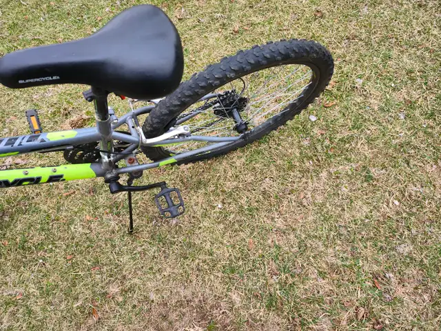Boys Mountain Bike For Sale - Photo 9