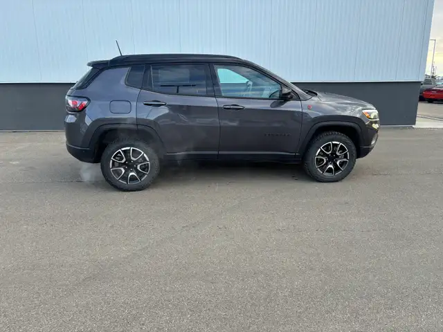 2024 Jeep Compass TrailHawk - Photo 4