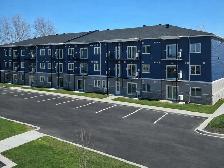 1 & 2 BED APT RUSSELL - 2 MTHS FREE RENT