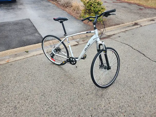 Adult Mountain Bike For Sale - Photo 5