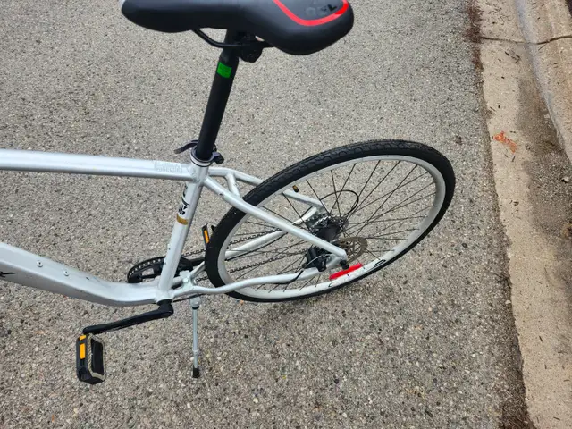 Adult Mountain Bike For Sale - Photo 8