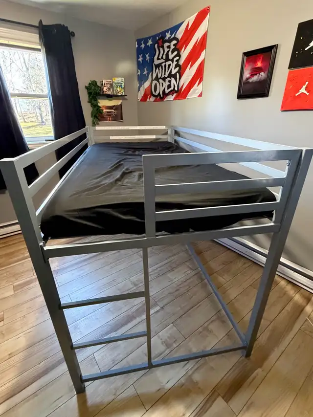Twin/Single loft bed frame