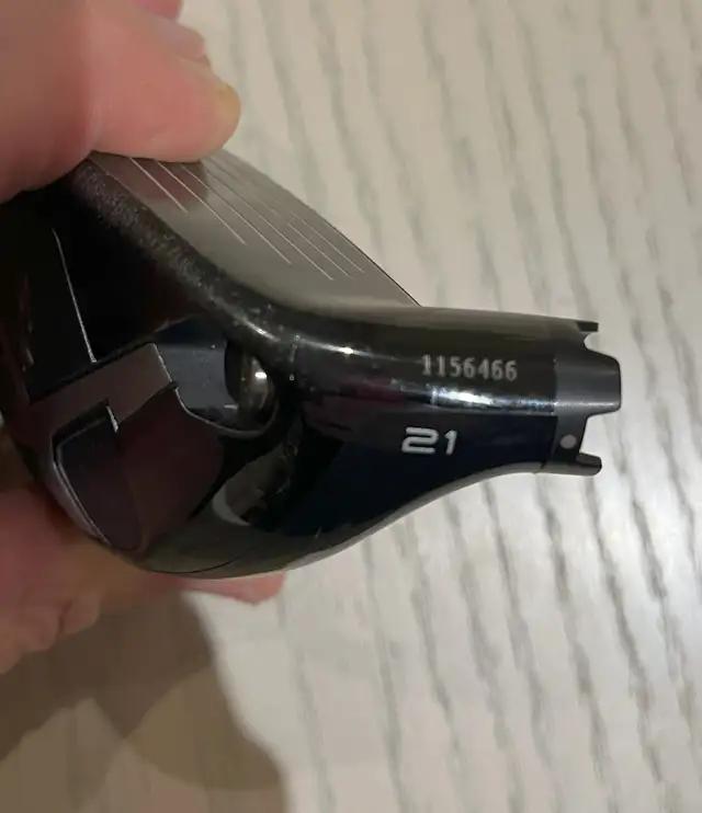 TITLEIST TS3 #4 HYBRID - 21 – RH – CLUBHEAD AND HEAD COVER ONLY - Photo 4