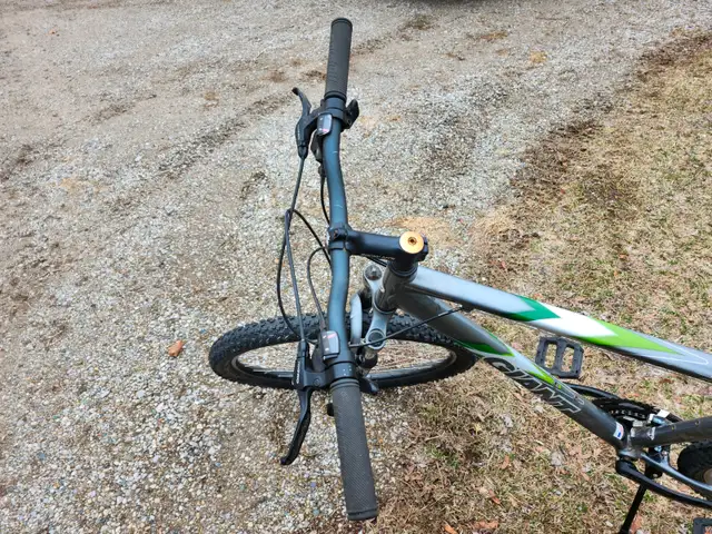 Adult Mountain Bike For Sale - Photo 6