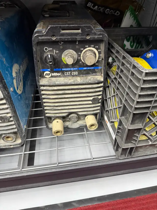 Miller CST 280 Welding Machine - Photo 3