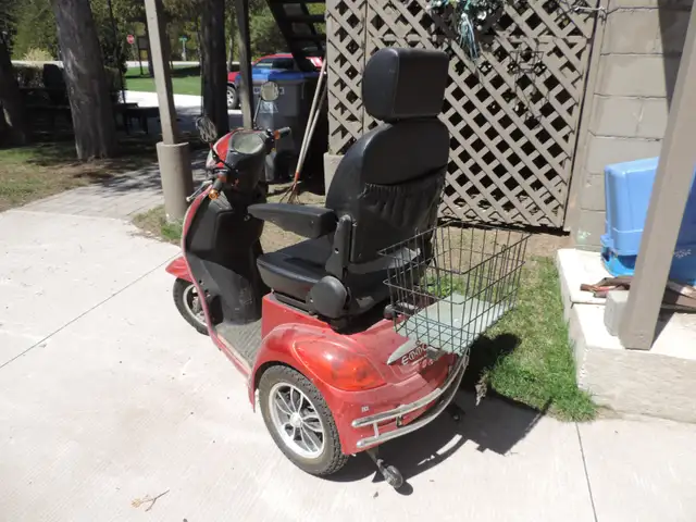 EMO Mobility Scooter - Photo 7