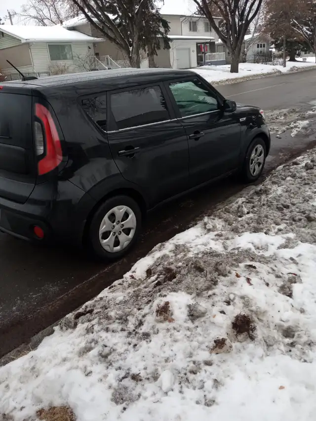 2018 KIA SOUL LX, Low KM, Active (Winter & Summer tires) - Photo 3
