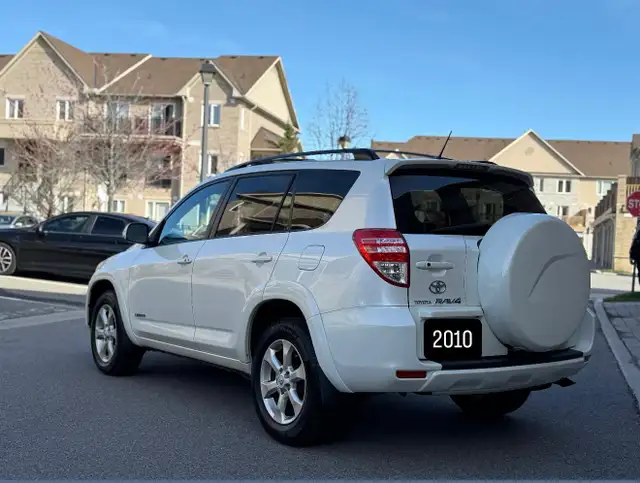 Toyota Raw 4 Limited - Photo 4