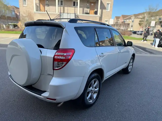 Toyota Raw 4 Limited - Photo 5