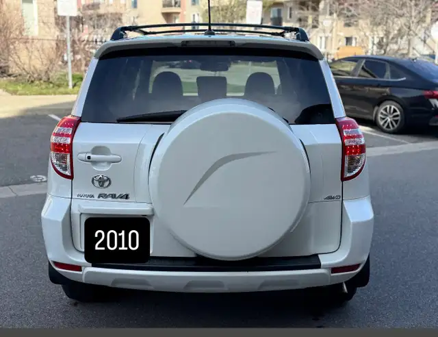 Toyota Raw 4 Limited - Photo 6