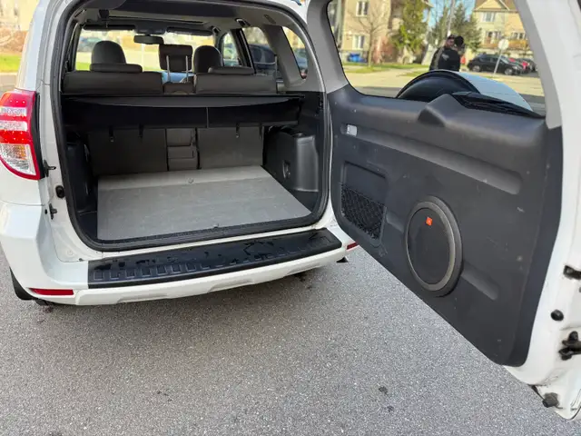 Toyota Raw 4 Limited - Photo 8