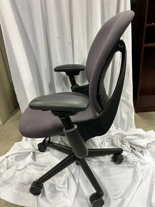 Steelcase Leap V1 Chair For Sell-Call Us Now! - Photo 2