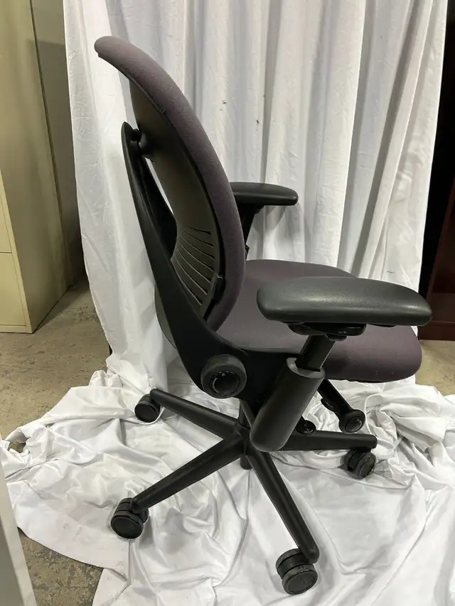 Steelcase Leap V1 Chair For Sell-Call Us Now! - Photo 3