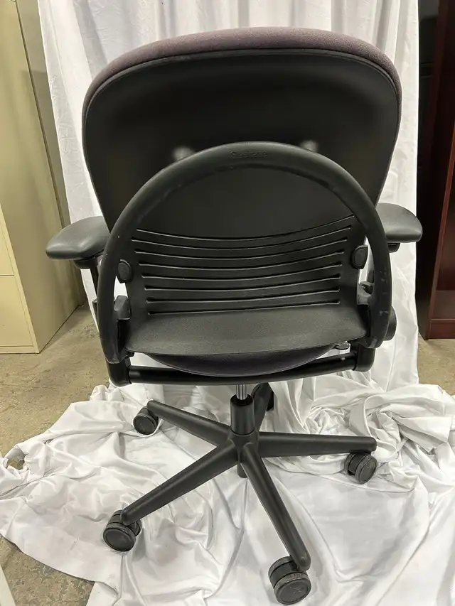 Steelcase Leap V1 Chair For Sell-Call Us Now! - Photo 4